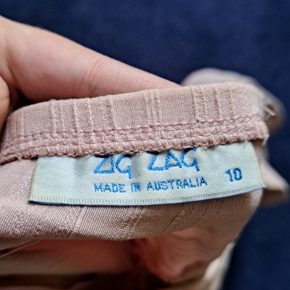 Y2K Lgt Pink Halter Top - Picture 5 of 6